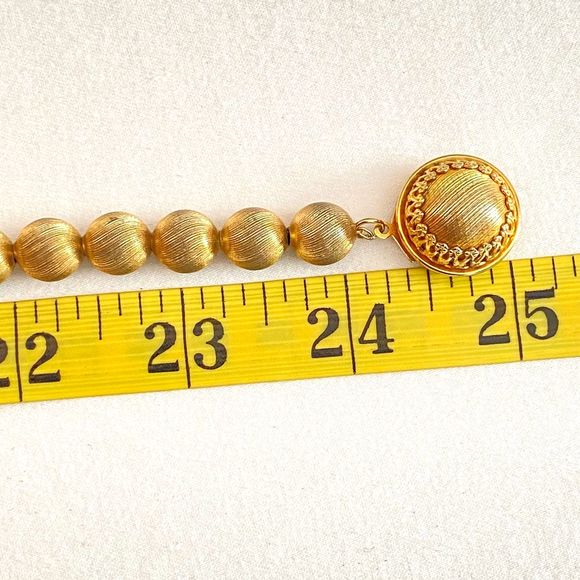 Matinee Necklace Textured Spiral Gold Tone Beads Round Slide Clasp - Picture 7 of 8